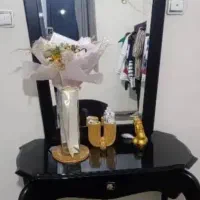 میز آرایش با صندلی