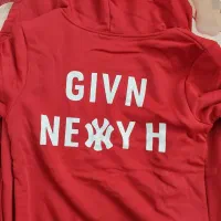 سویشرت کاملا نو|لباس|تربتحیدریه, کاشانی|دیوار