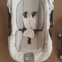 کریر قابل نصب روی کالسکه در حد نو