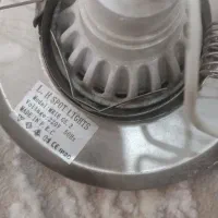 لامپ هالوژن با فریم فلزی|لامپ و چراغ|قم, شاه سید علی|دیوار