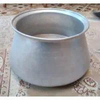 ۲ عدد قابلمه ی قدیمی بزرگ