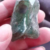 سنگ مشکوک به زمرد و یشم|کلکسیون اشیاء عتیقه|مشگین شهر, |دیوار