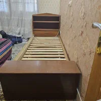 تخت چوبی