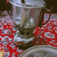 قاشق یک بسته چنگال دوبسته و سماورچایی