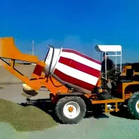 بتن ریزی با اتومیکسر ( متراژ بالا)