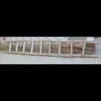 نردبان چوبی. در اهنی|مصالح و تجهیزات ساختمان|شیراز, کوشک میدان|دیوار