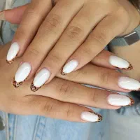 کاشت ناخن با ت*خ*ف*ی*ف ویژه اولین مراجعه