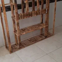 استندچوبی و باکس گل