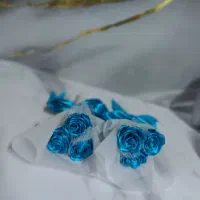 گل 2 شاخه و 3 شاخه روبانی