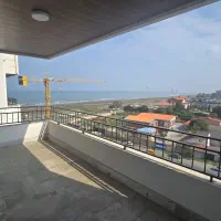 آپارتمان ساحلی۴خ نوساز۲۶۰متر استخر جکوزی سونا فول