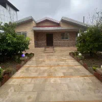 ۳۰۰ متر ویلای خوش موقعیت و خوش ساخت با سند تک برگ