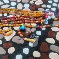 مروارید هایه کهنه وبا ارزش|کلکسیون اشیاء عتیقه|سردشت, |دیوار