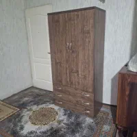 کمد لباس بسیار سالم و تشک ۱۲۰×۲۰۰