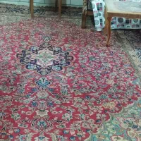 یک قالی دست بافت ۳/۴ ۶تا پشتی دست بافت