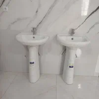 ۲ عدد روشویی همراه با شیر