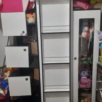 کمد نوجوان و بچه