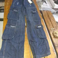 شلوار لی زنانه