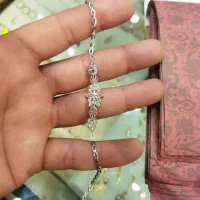 دستبند نو و زنجیر نیازمند تعمیرو1عدد النگو
