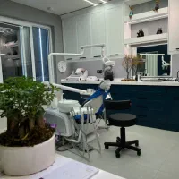 دستیار و منشی مطب دندانپزشکی