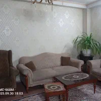 مبل ۷ نفره به همراه سه تا صندلی تک ست خود کار|مبلمان خانگی و میز عسلی|تهران, آهنگ|دیوار