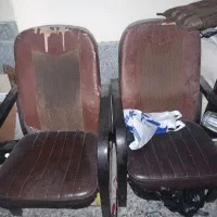 صندلی فلزی چرم