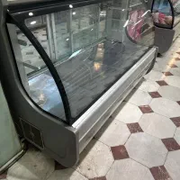 یخچال ویترینی و پرده هوا