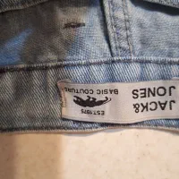 شلوار جین و فوتر