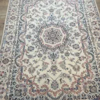 فرش نائین ۴ متری گل ابریشم