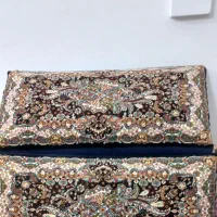 پشتی قالینی