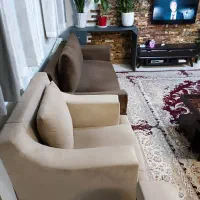 مبل راحتی 8 نفره سالم|مبلمان خانگی و میز عسلی|شاهین‌شهر, مسکن مهر|دیوار