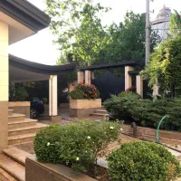 ۳۸۰ متر زمین  با  بر  ۱۴  فاطمی