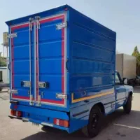 راننده پخش با ماشین نیسان