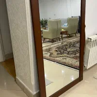 آینه با قاب چوب