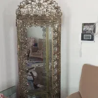 ویترین برنزی سالم و تمیز