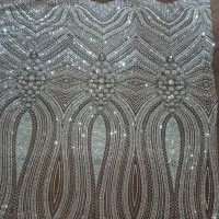 پارچه مجلسی سنگ دوزی شده با طرح و رنگ زیبا