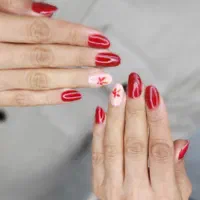 همکار ناخن کار حرفه ای و مژه کار و آرایشگر وارد|استخدام درمانی، زیبایی، بهداشتی|تهران, جیحون|دیوار