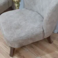 مبل تک|مبلمان خانگی و میز عسلی|قم, قلعه کامکار|دیوار