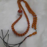 انگشتر و تسبیح