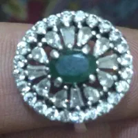 دو عدد انگشتر نقره با نگین زمرد اصل کم نظیر