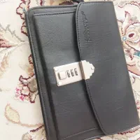 کیف جای مدارک رمزدار