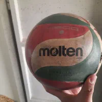 توپ والیبال مولتن