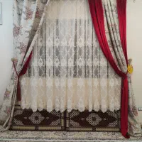 پرده سلطنتی برای یک پنجره