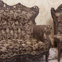 مبل سلطنتی نه نفره به همراه میزه وسط و گل میز