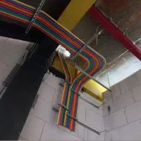 به تعدادی برق کار ماهر ونیمه ماهر نیازمندیم