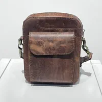 صنایع دستی|کیف، کفش، کمربند|قم, باغ کرباسی|دیوار