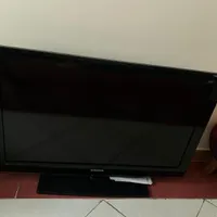 تلویزیون ۴۲ اینچ
