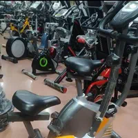 دوچرخه ثابت .تنوع زیاد|تجهیزات ورزشی|کرج, شهرک بنفشه|دیوار