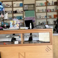 ویترین مغازه|فروشگاه و مغازه|بندر انزلی, تختی|دیوار