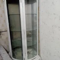 بوفه شیشه ای