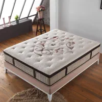 کارگر تولید تشک